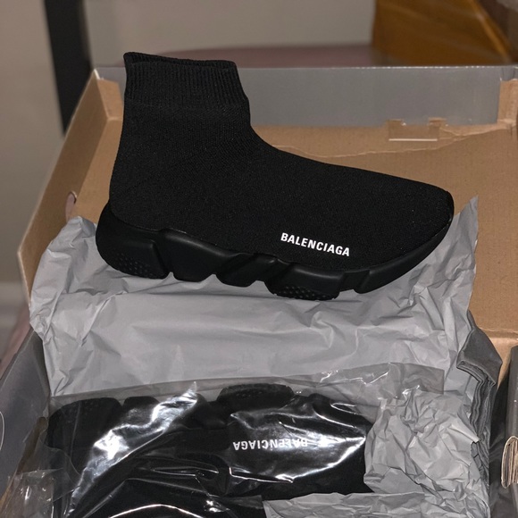 Triple black speed trainer balenciaga clearance